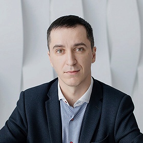 Колобов Юрий